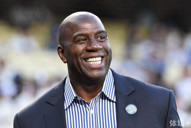 中国女篮和三人女篮共18人获体育运动荣誉奖章